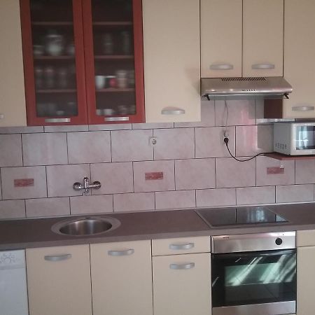 Apartmani Pisac Vis Exterior foto